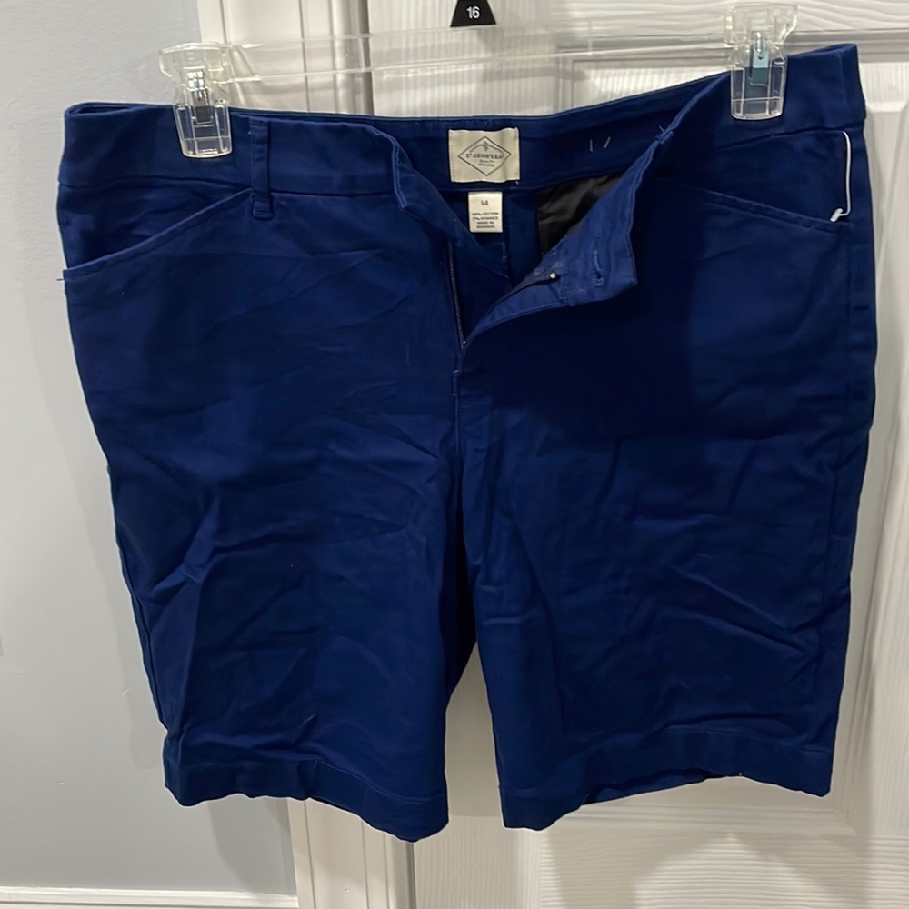 NWOT St John’s Bay Bermuda Shorts